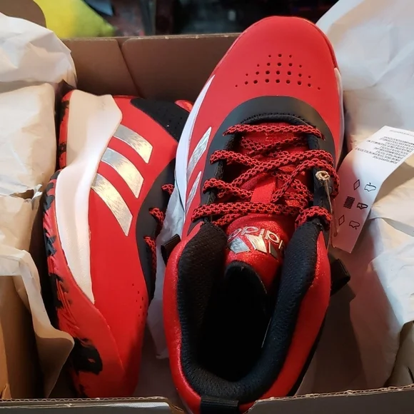ADIDAS Cross Em Up Wide Sneakers size 3.5